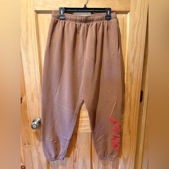 PINK Caramel Kiss Joggers High Rise Sweatpants Red Script Logo Brown women’s L - Picture 2 of 11